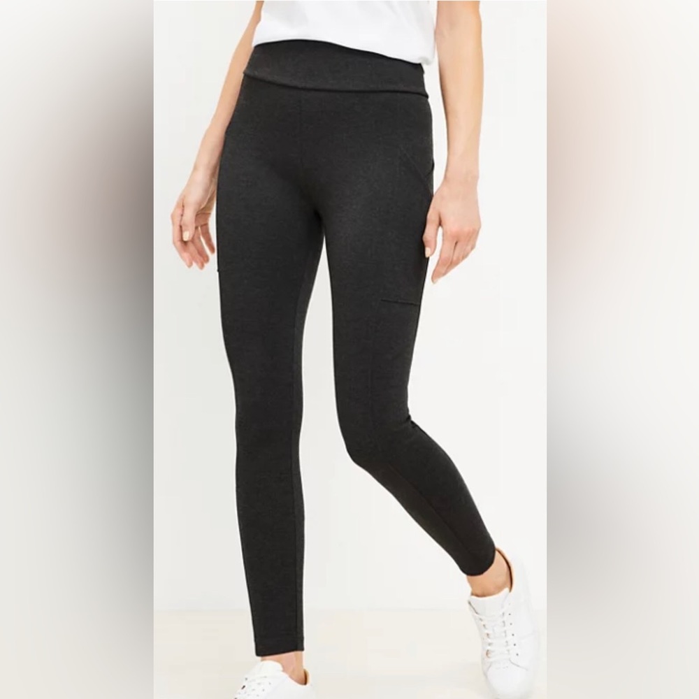 NWT Lou&Grey ponte side pocket leggings, size Extra Small regular, charcoal
